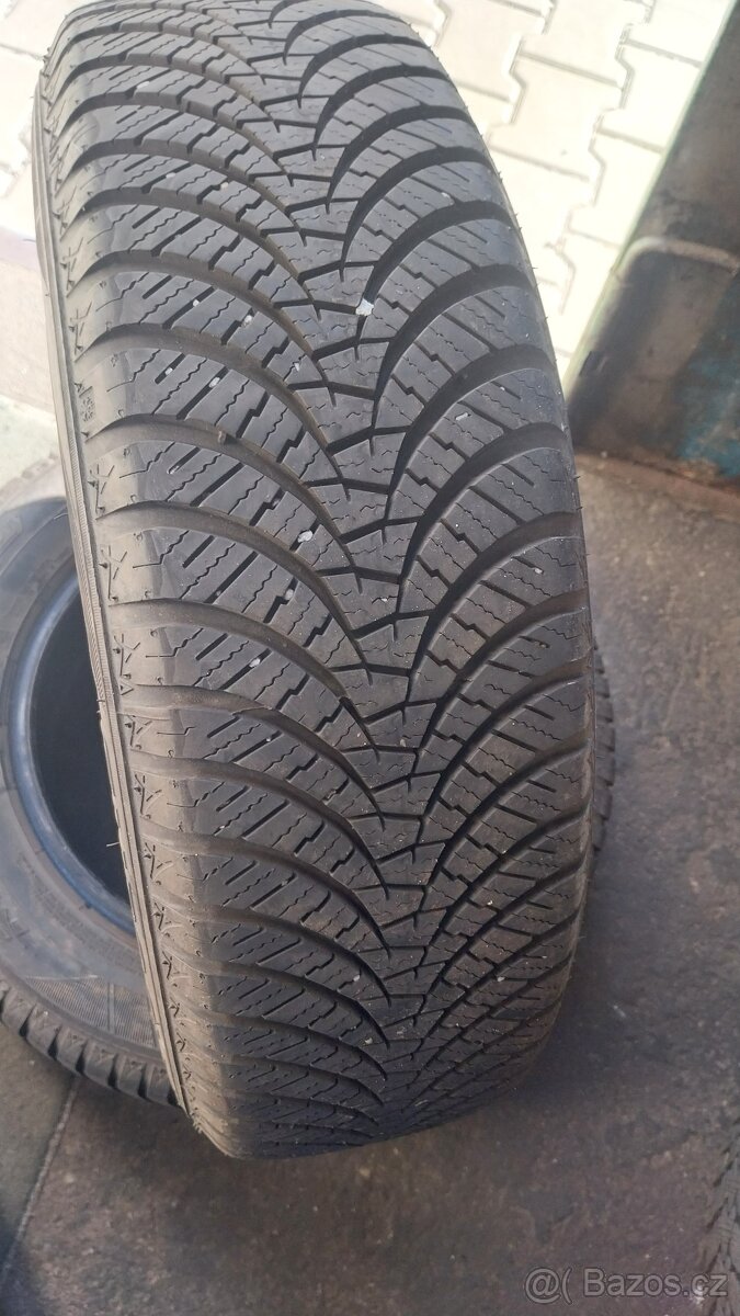 Prodám 2 x celoroční pneu Falken 185/65/15
