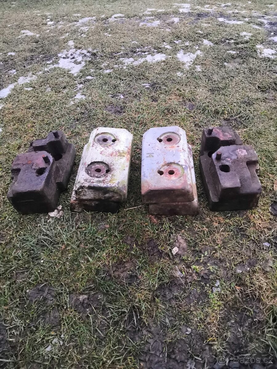 Přední závaží - cihličky