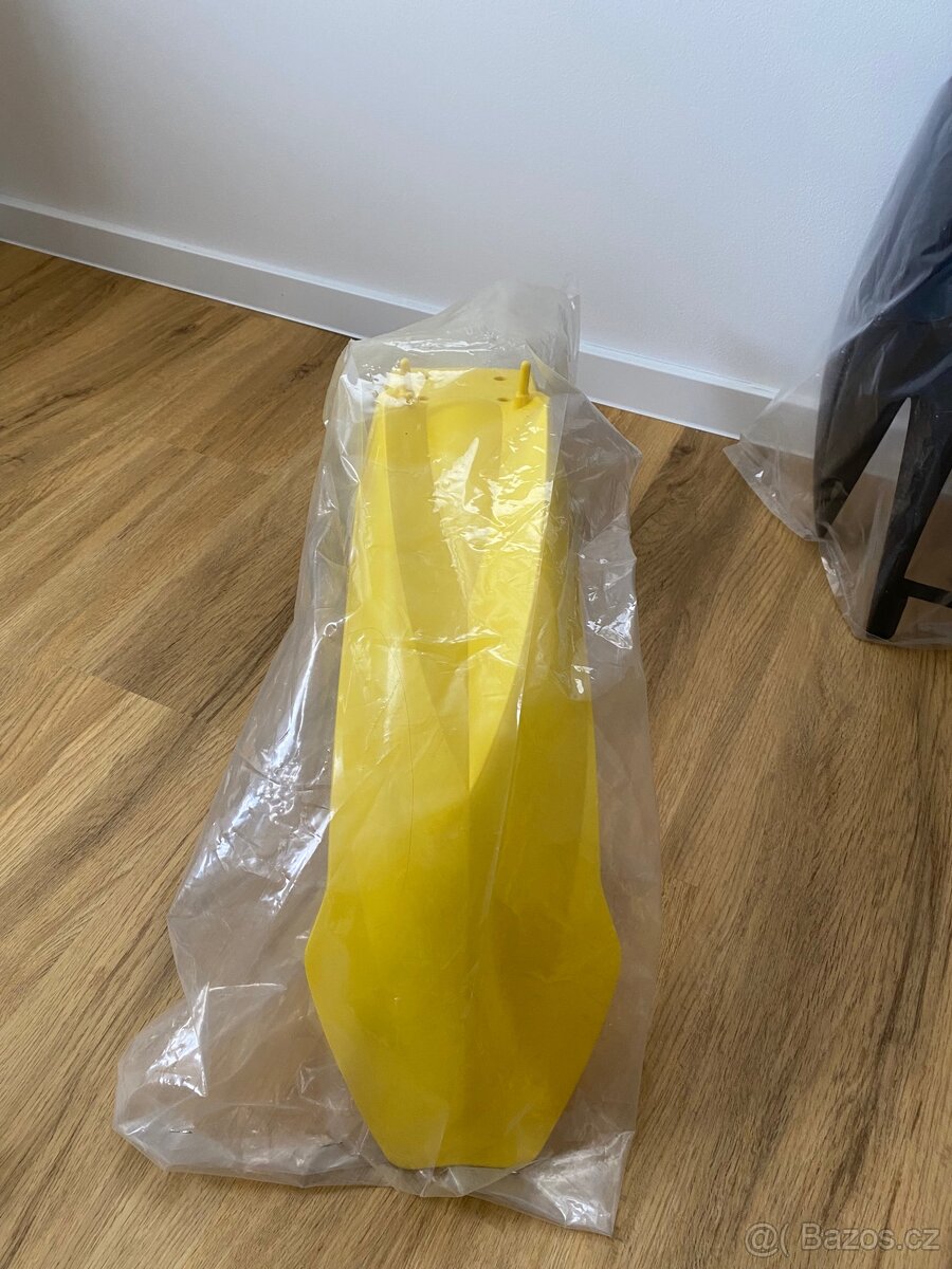 Enduro blatník Husaberg