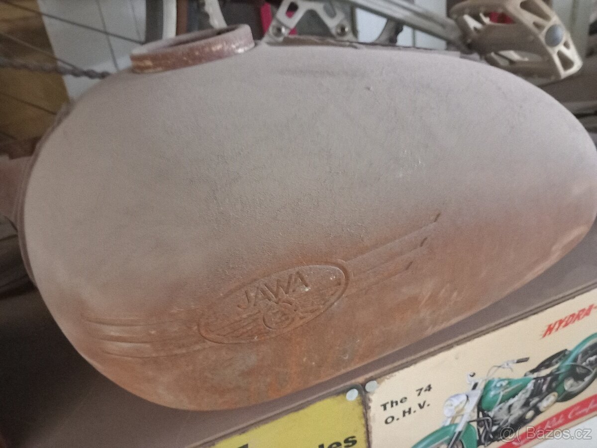 Jawa ČZ nádrž blatník 250