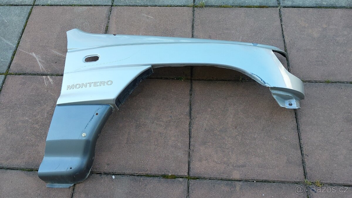 Mitsubishi Pajero Exceed – Blatník pravý přední