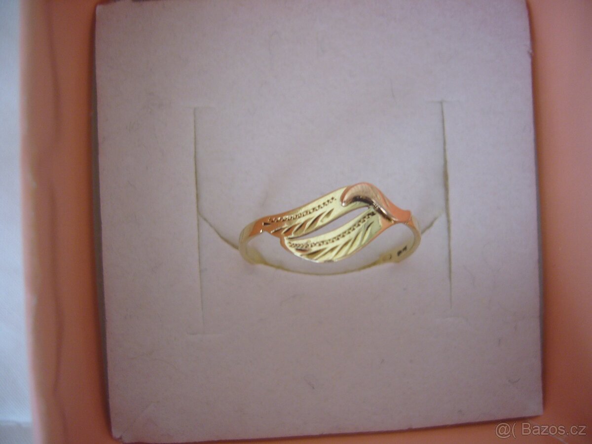 Prodám nový zlatý prstýnek
