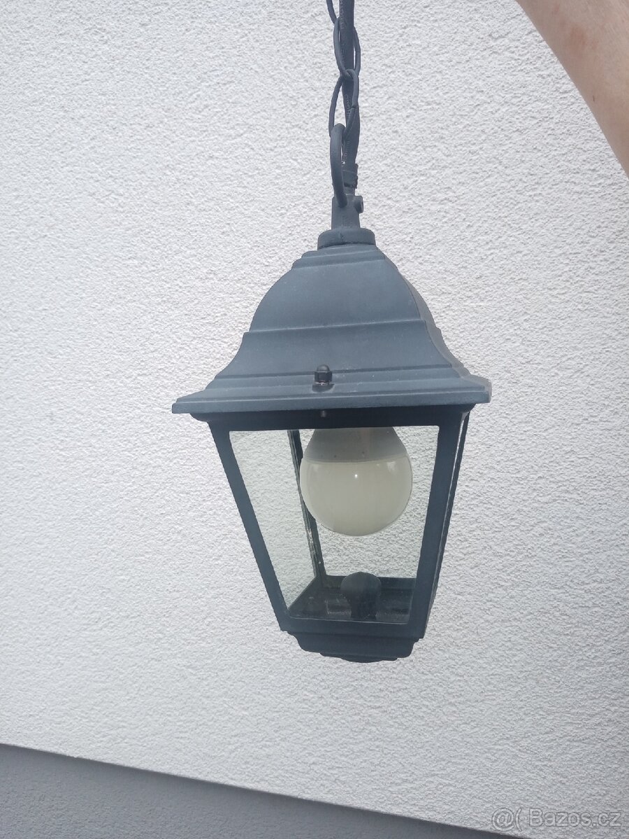 Závěsná lampa