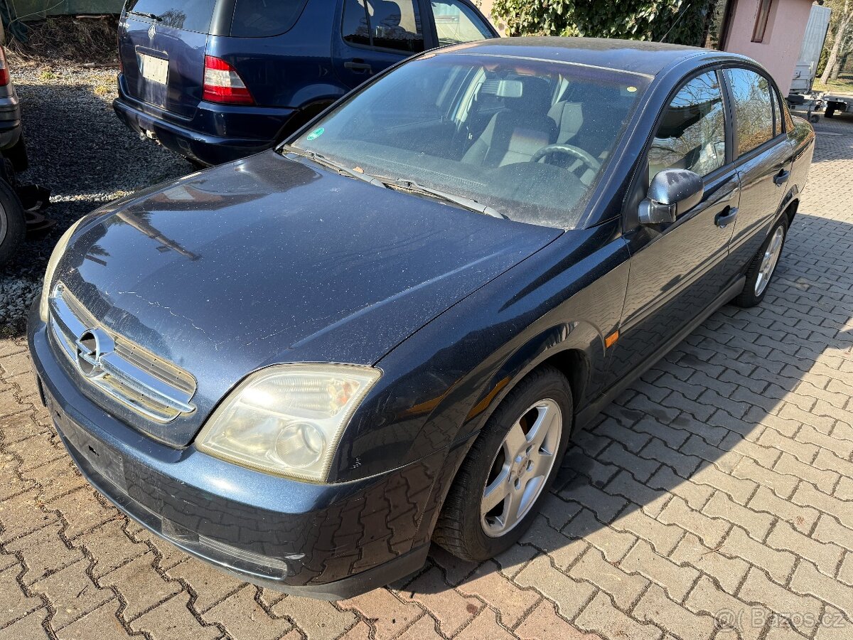 Opel Vectra 2.2 benzín