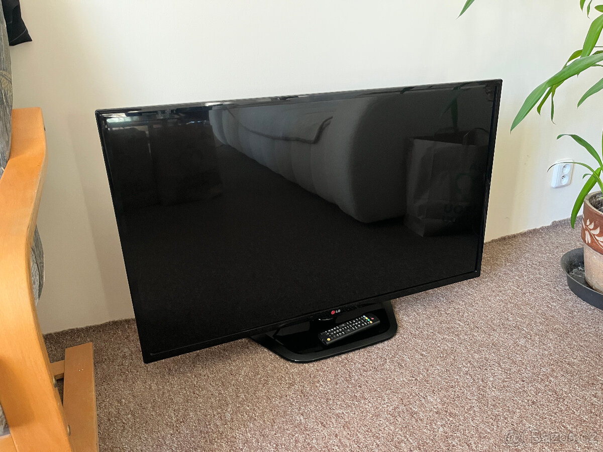 LED TV LG 42LN570S 107cm