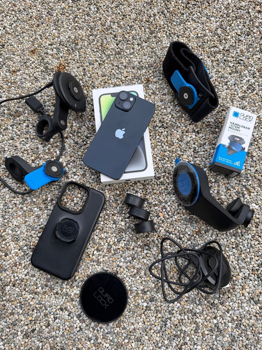 IPhone 14 + Quad lock - baterie 100%