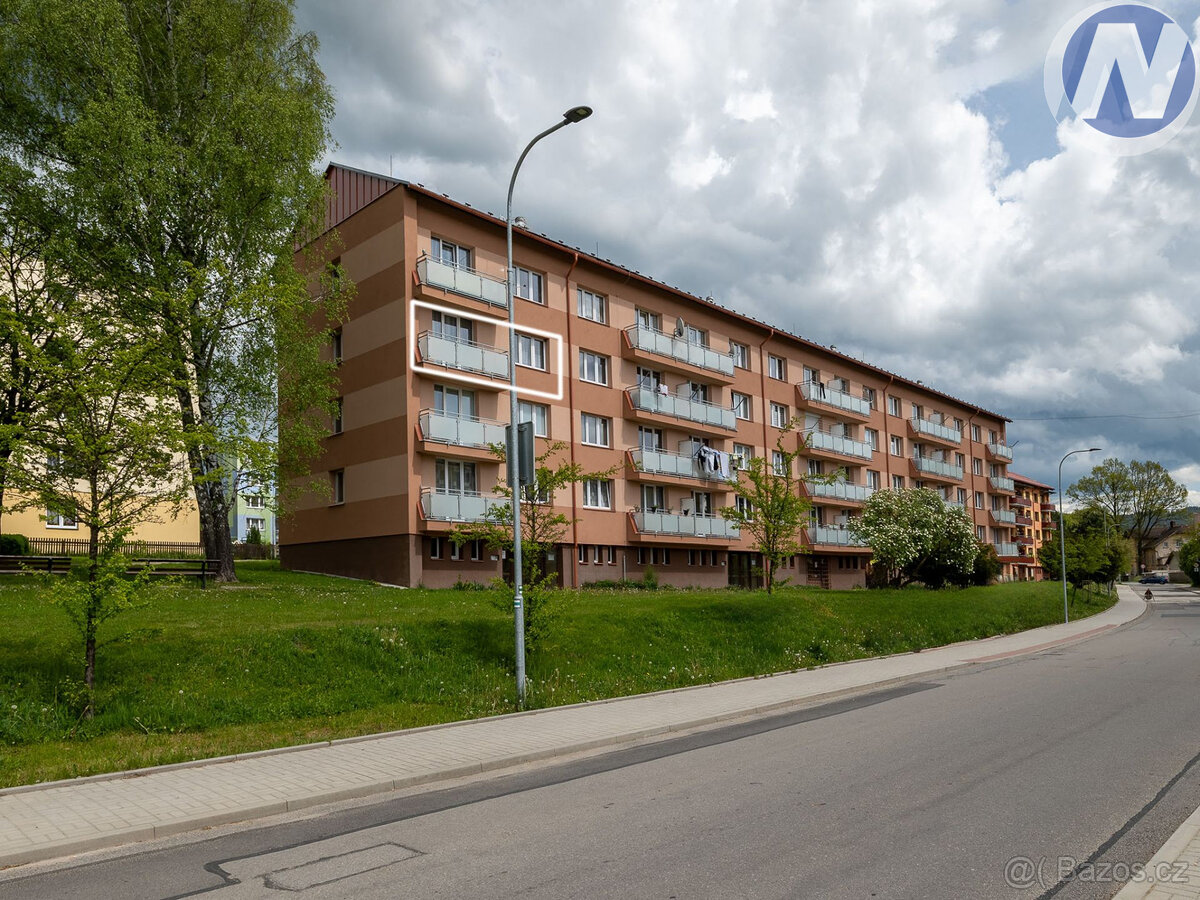 Pronájem bytu 2+1 51 m² + balkon, Volary