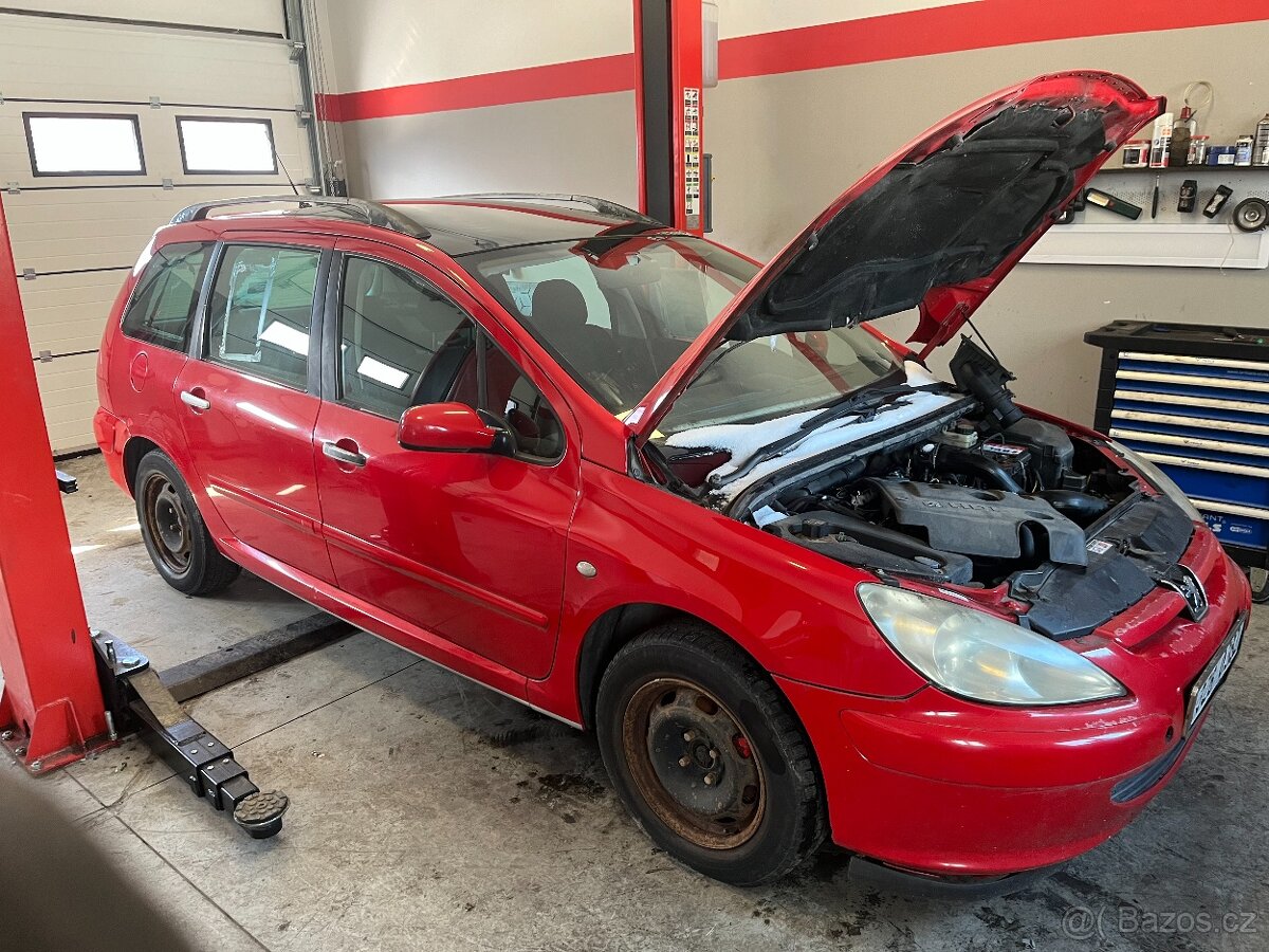 Peugeot 307 SW - díly z vozu