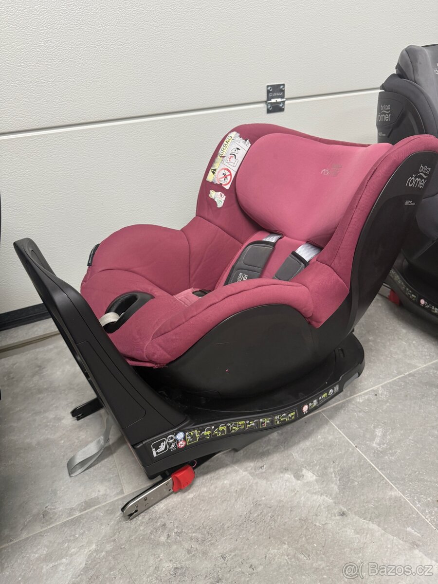 Autosedačka Britax Römer Dualfix M-size