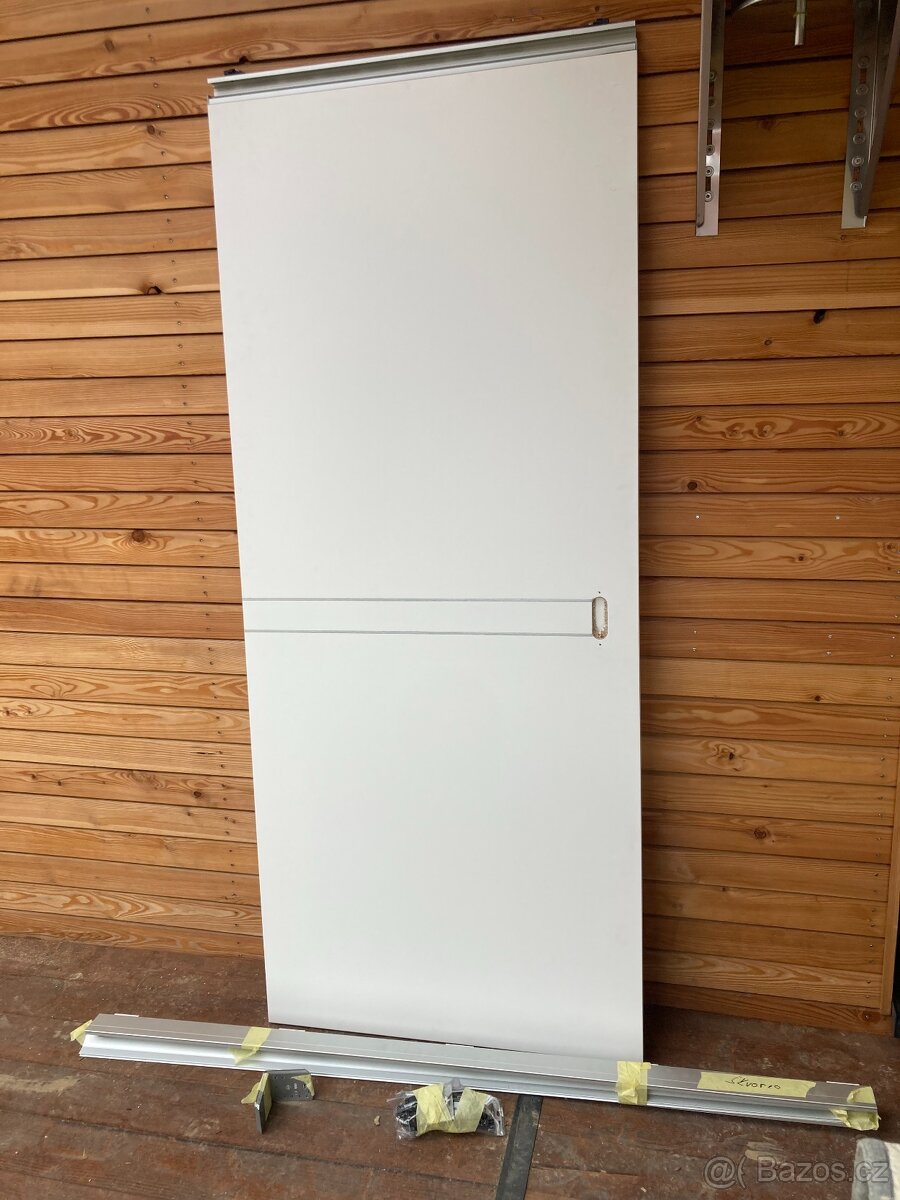 Nové posuvné dveře systém ALU bílé 80x197 cm vč. lišty