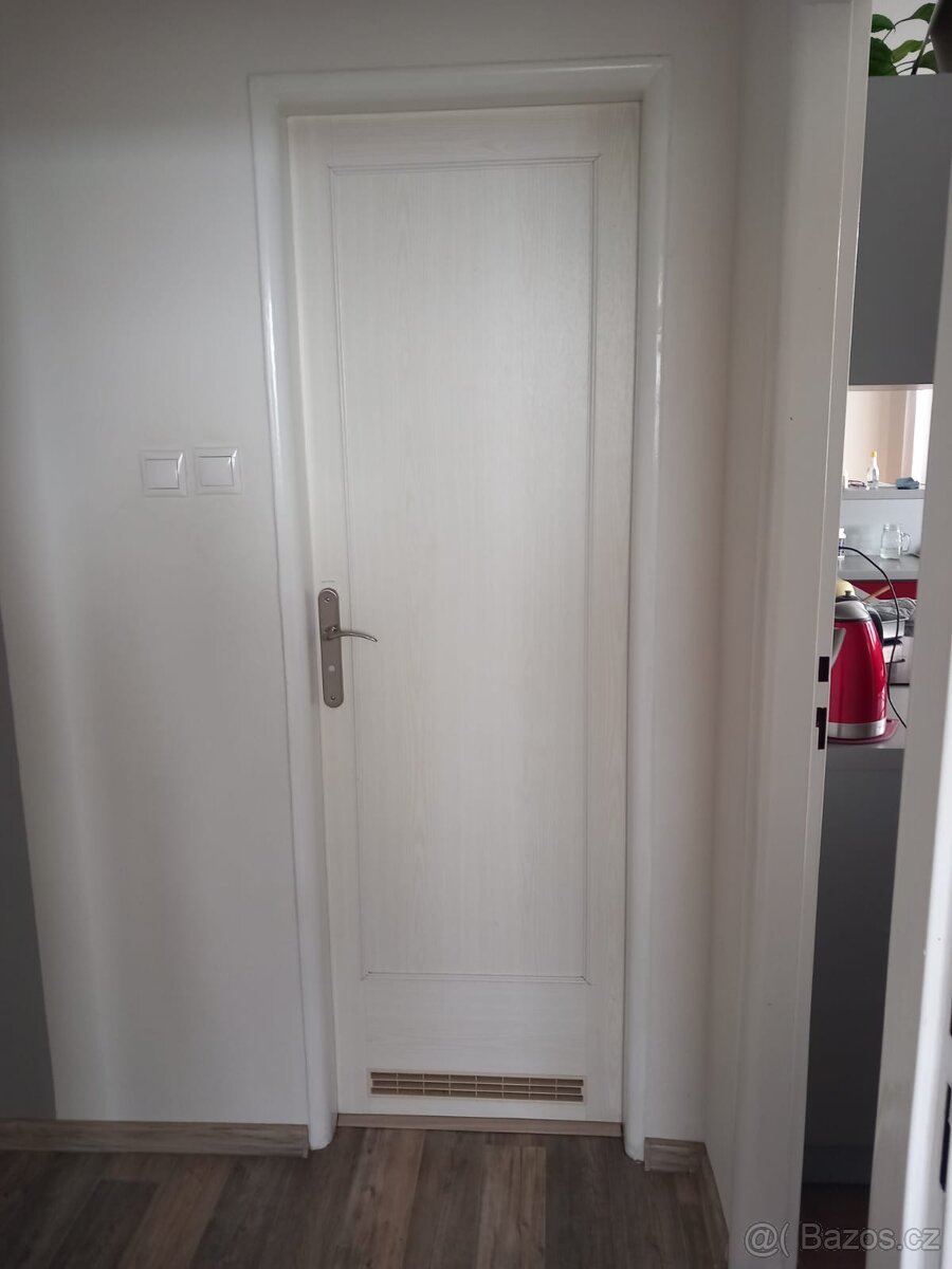 Interiérové dveře 60 cm levé dva ks