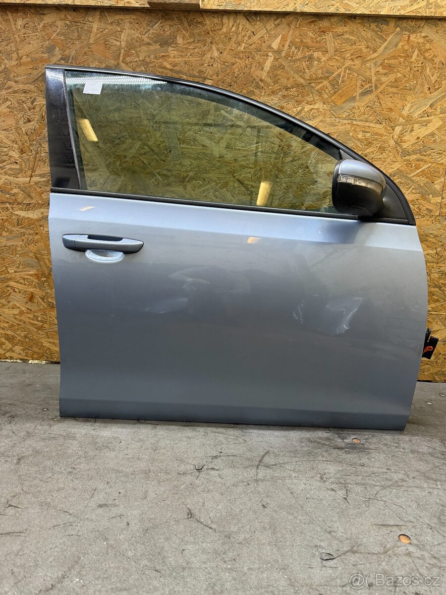 Prave predni dvere Vw Golf 6 5-dverak