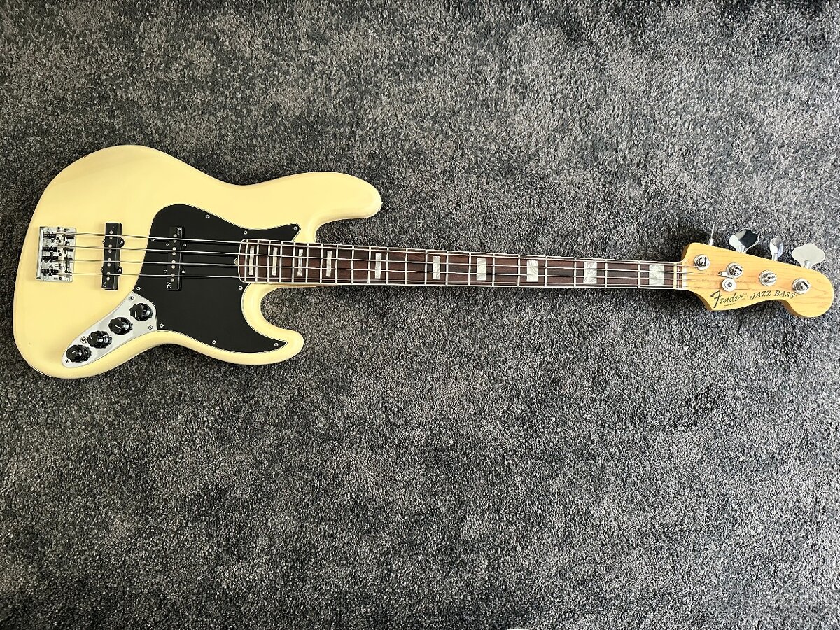 Originál baskytara Fender American Deluxe Jazz Bass RW OWT