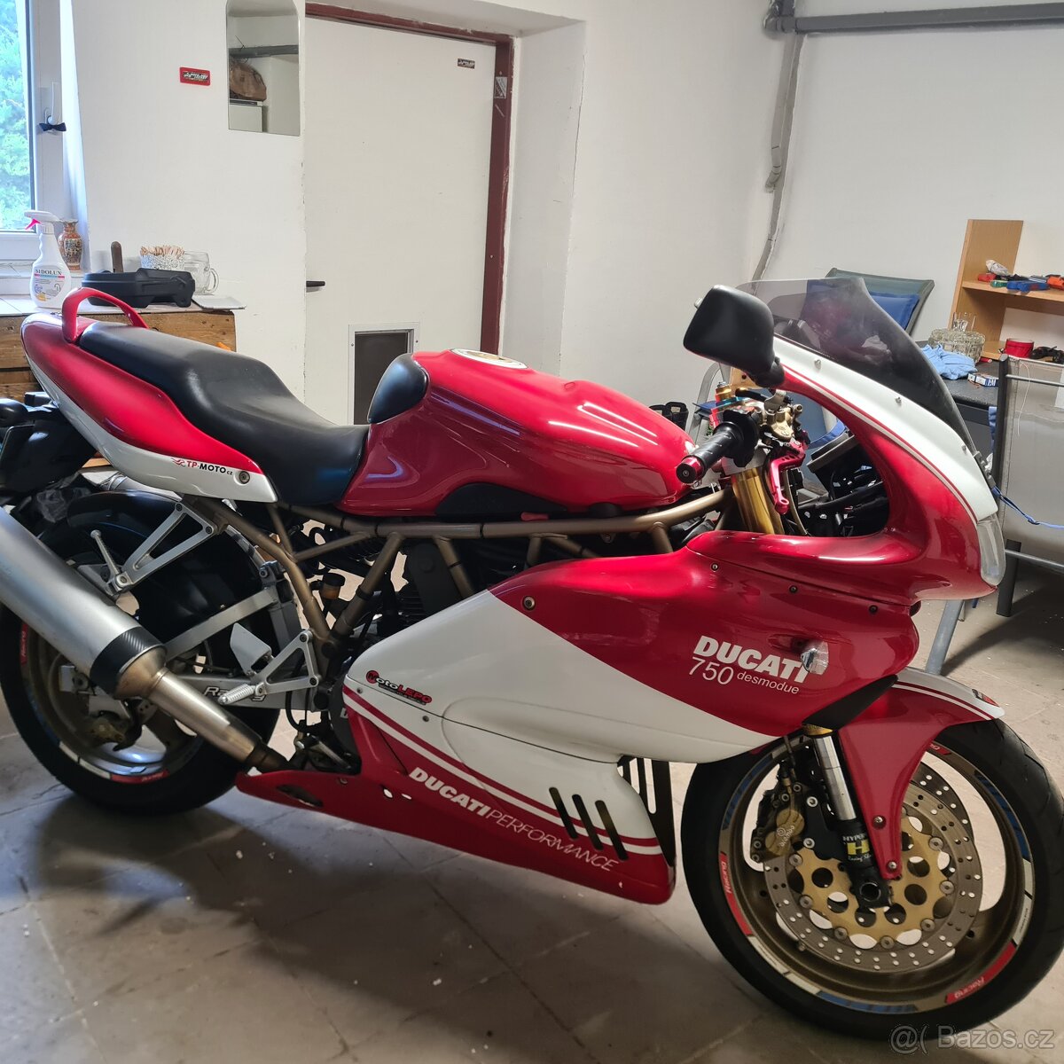 Ducati 750