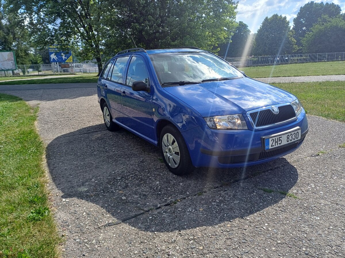 Škoda fabia 1.4mpi-50kw r.2002 combi stk platná