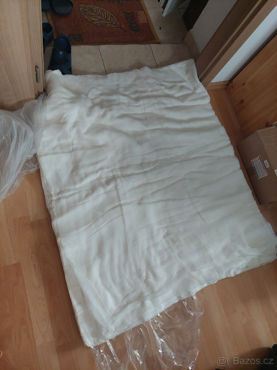Velký balík gázy