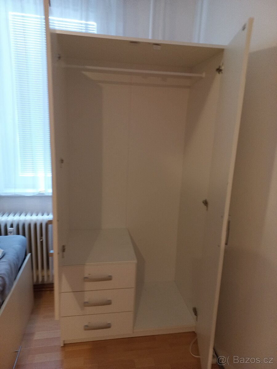 Šatní skříň