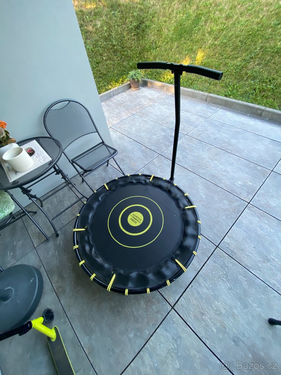 Trampolína