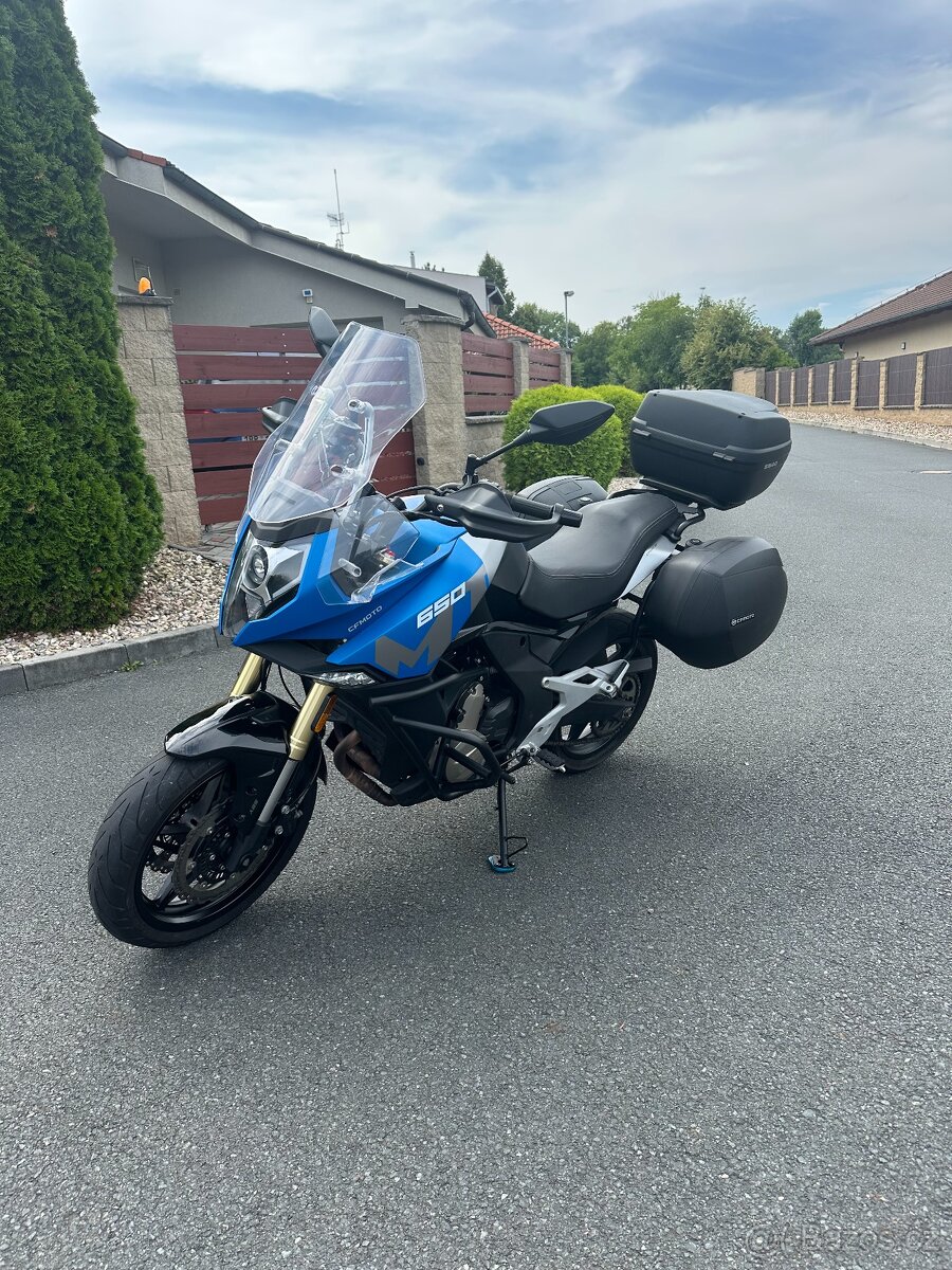 CFMOTO 650 MT