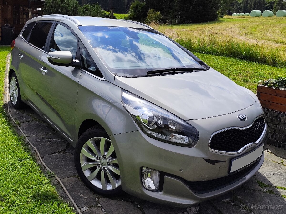 KIA CARENS 1.7 CRDI  140 koní rok 2016  7míst udržované