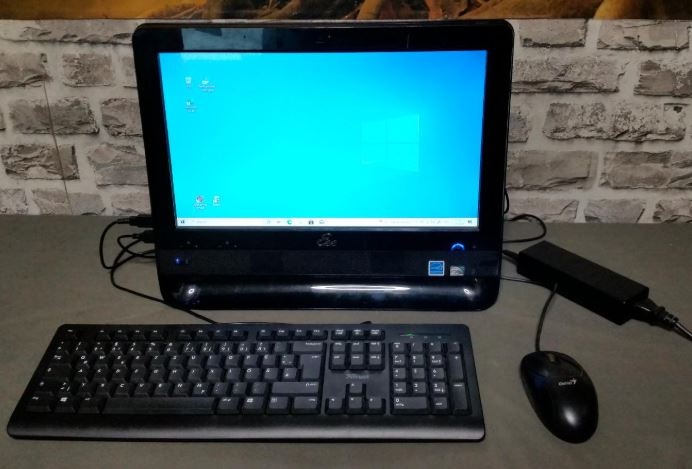 All in One ASUS EEE, Dotykový Displej, Win 10, 256GB SSD