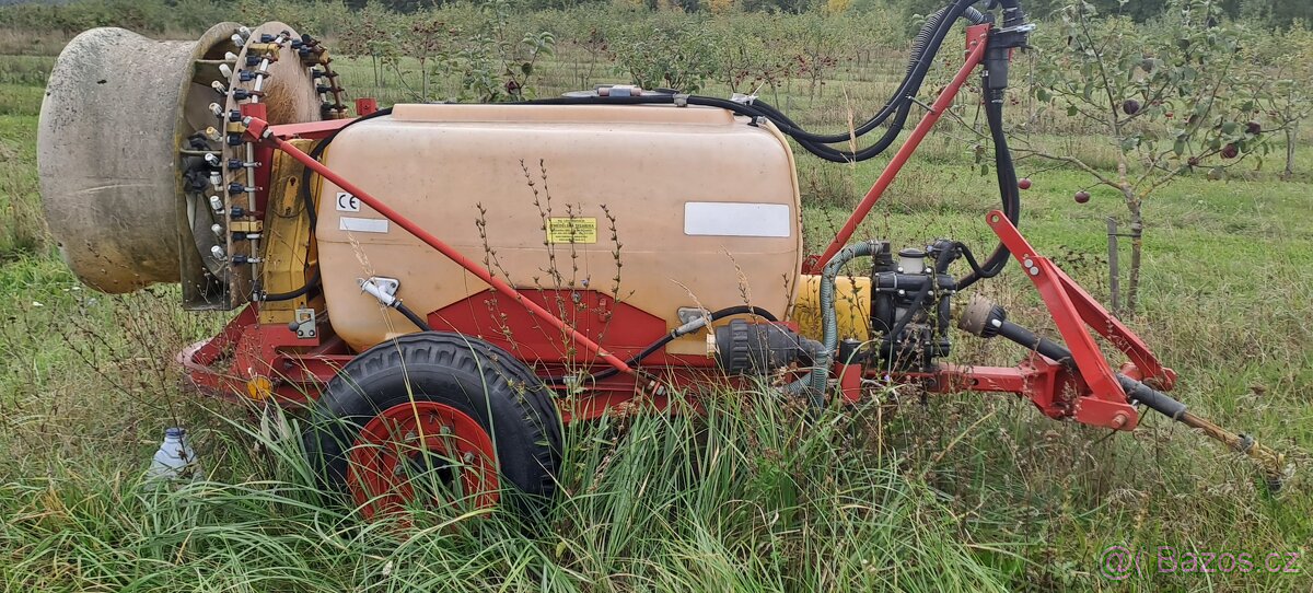 Rosič tažený  Tadlen za traktor.
