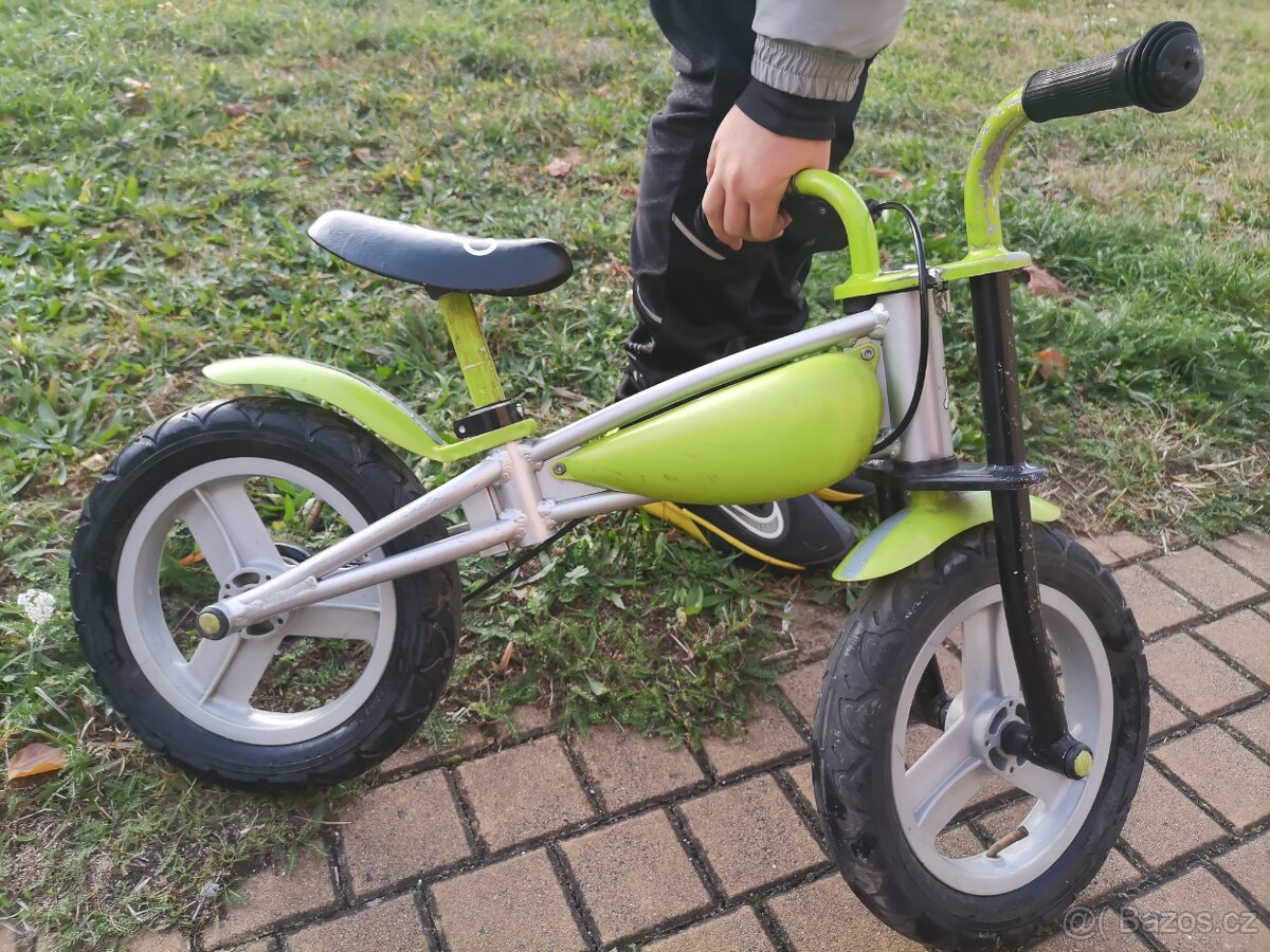 Dětské odrážedlo