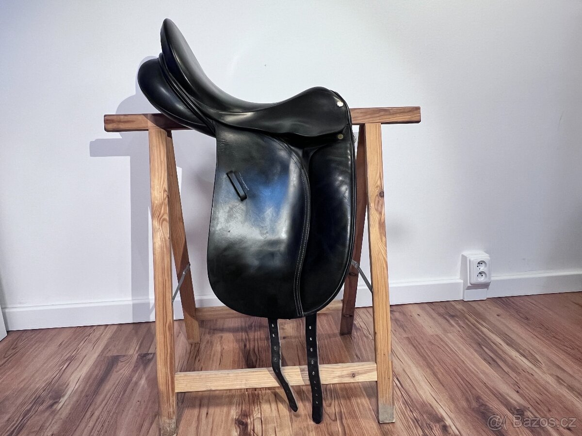 Drezurní sedlo Euroriding Diamant