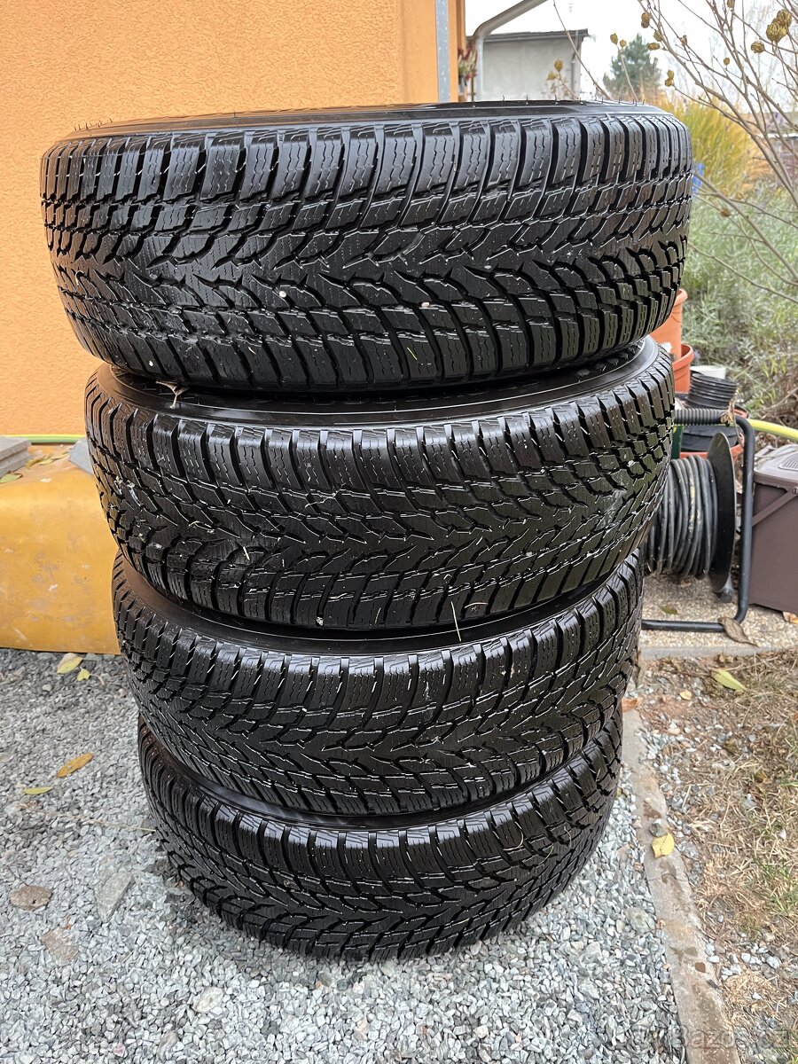 Zimní pneu NOKIAN 195/65 R15 rozteč 5x112