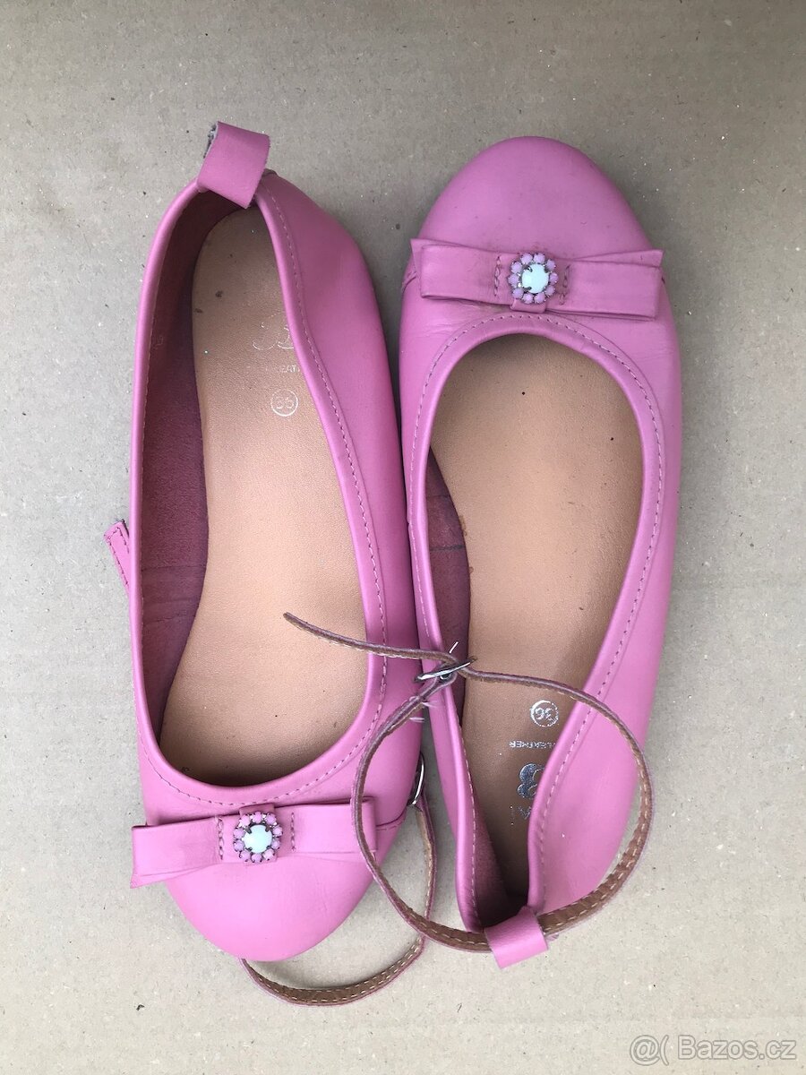 Dívčí baleríny kožené Baťa 36