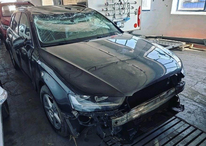 Vůz na náhradní díly Audi A4 B8 8K FL avant 13 CJCB NYM LZ7L