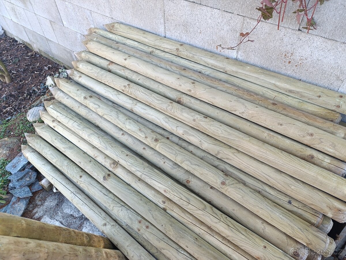 15ks Kůl / sloupek dřevěný 80x1800 (mm) impregnovaný