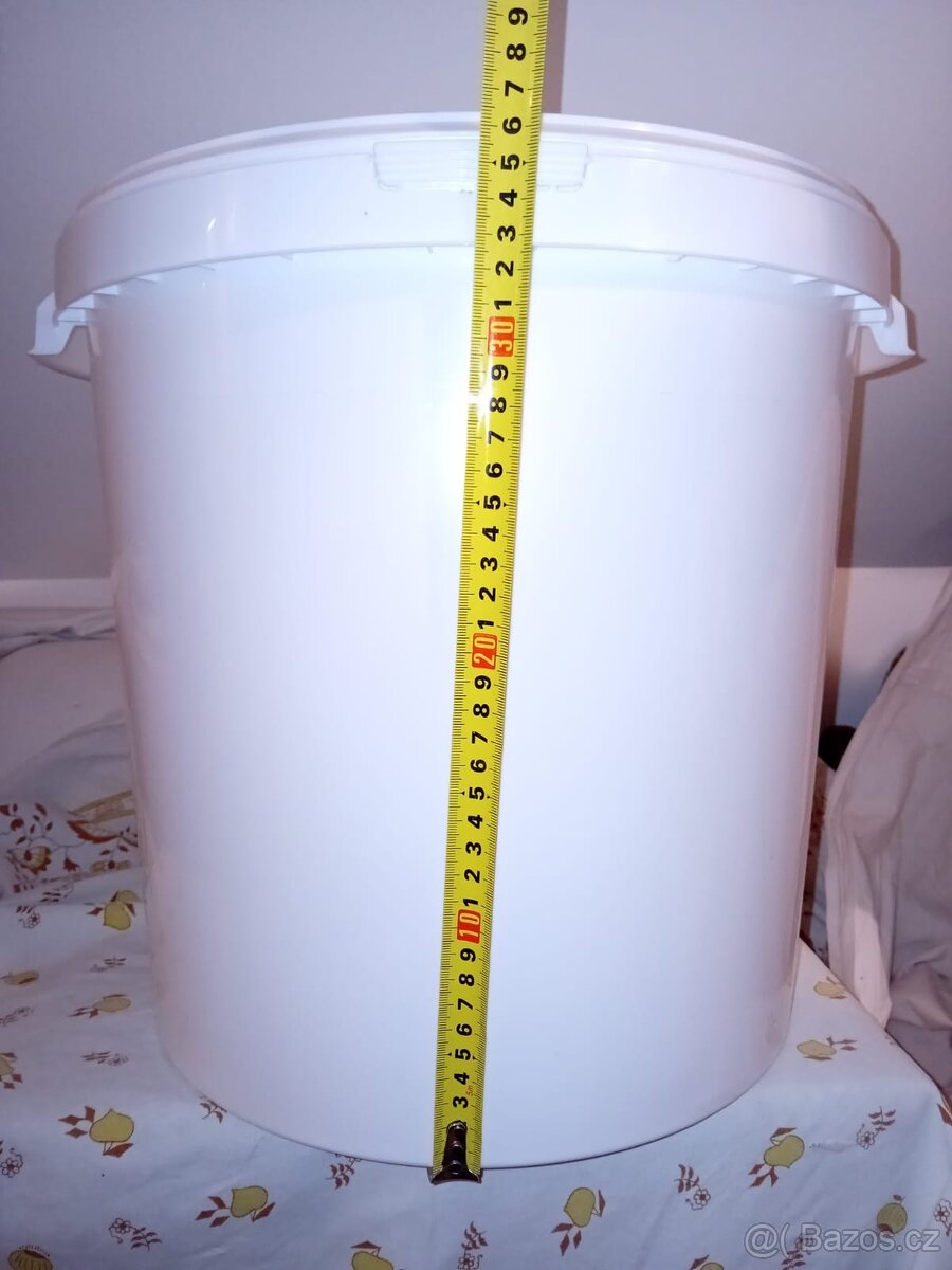 Plastové kbelíky 40L