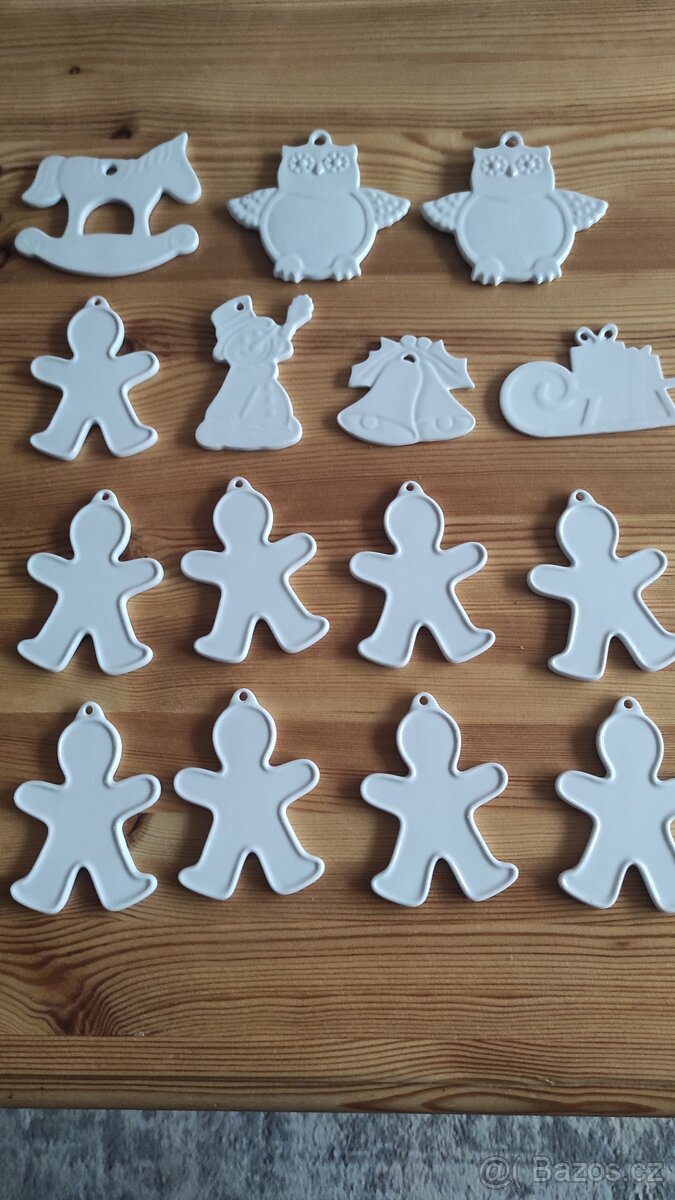 Porcelánové vánoční ozdoby bílé