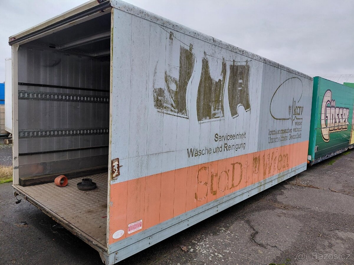 Skříň - buňka - sklad - garáž 5,3m hliník