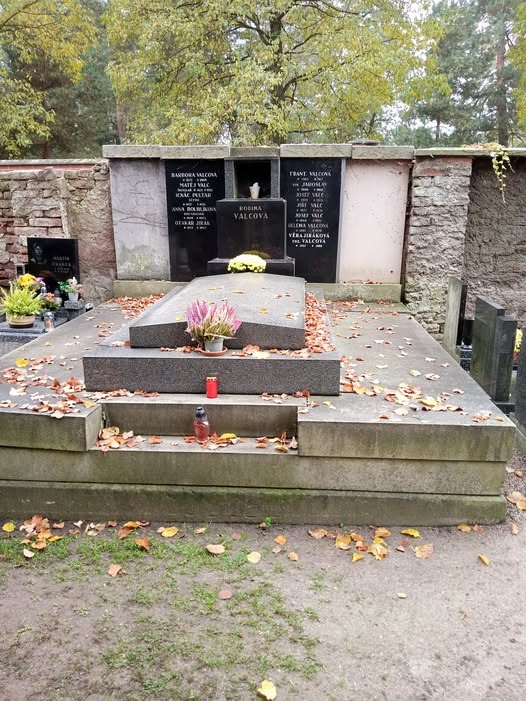 prodej rodinné hrobky