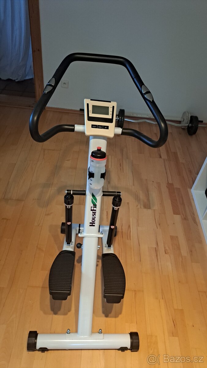 Eliptický trenažér Housfit
