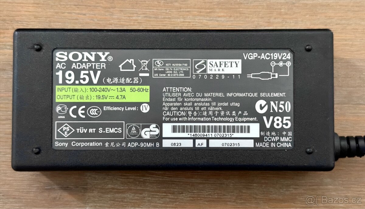 Nabíječka / zdroj pro notebooky Sony Vaio