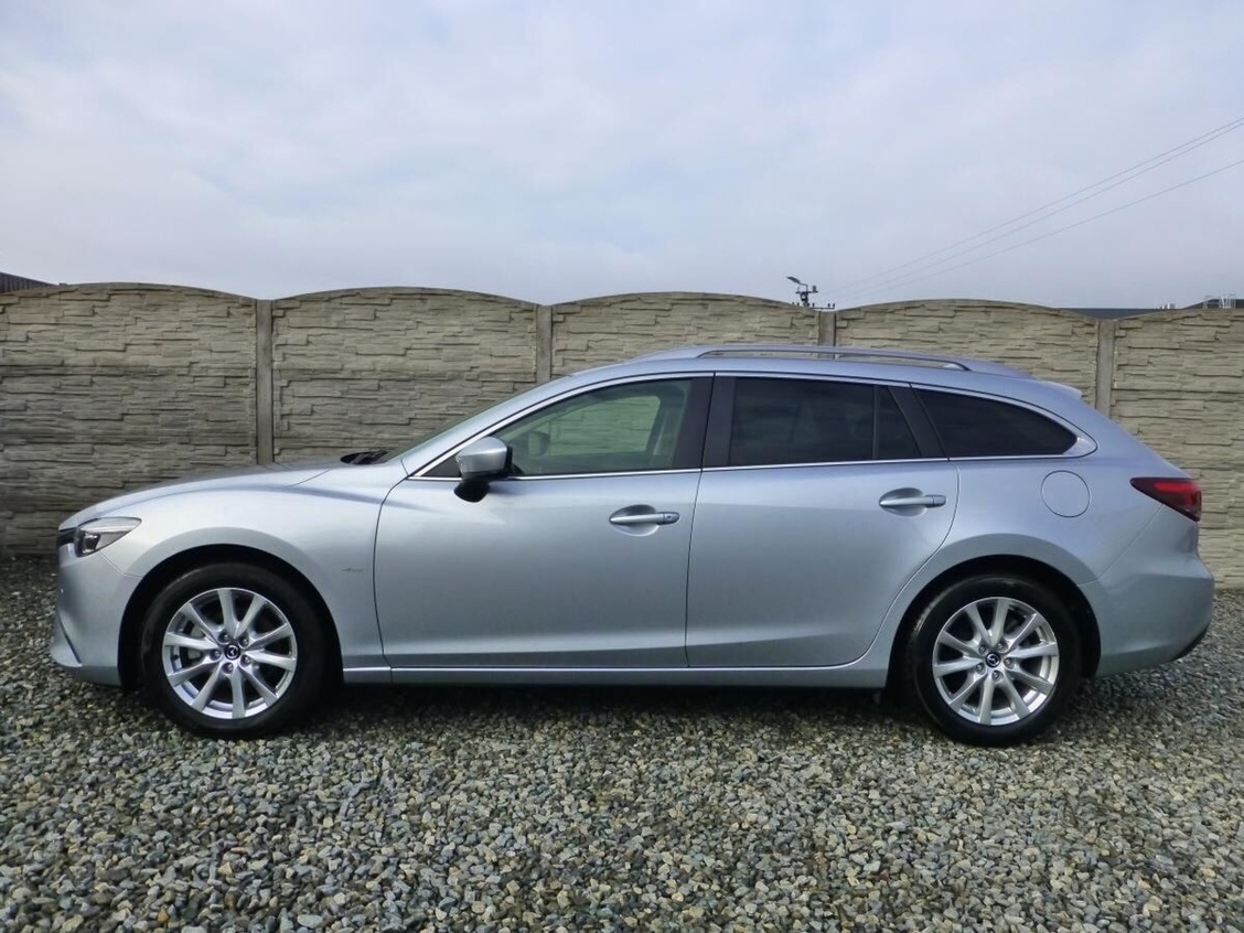 Mazda 6 2.2d 150PS COMBI NAVI/MAN/DPH