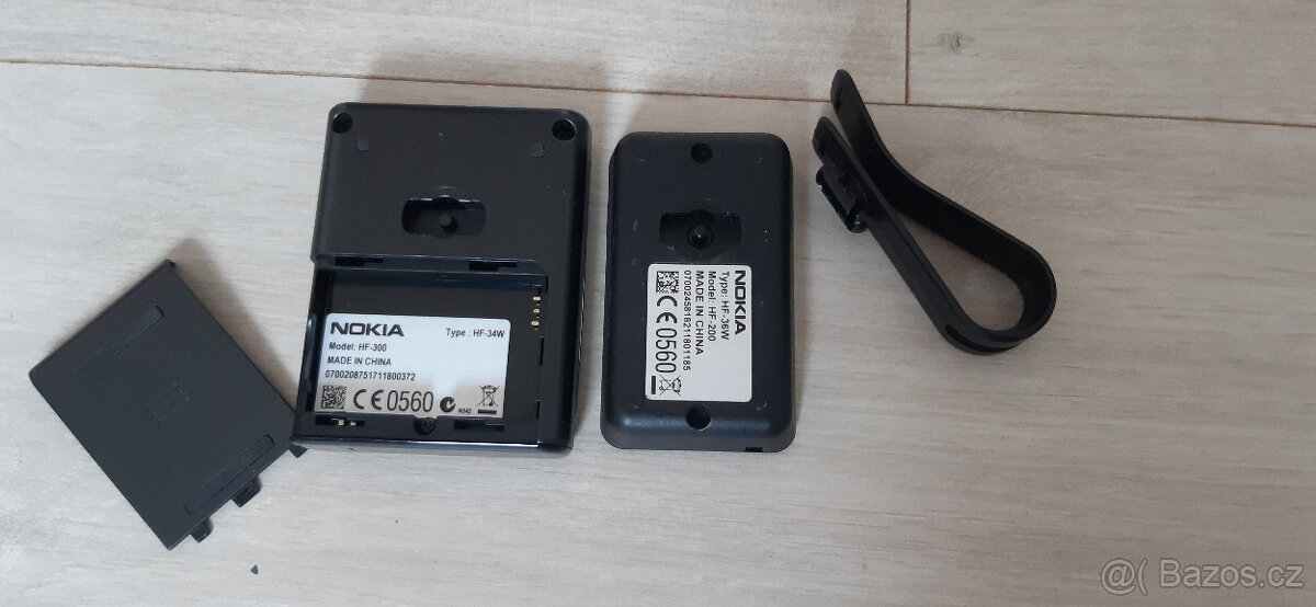 Handsfree Nokia HF-300 a HF-200 pro sberatele