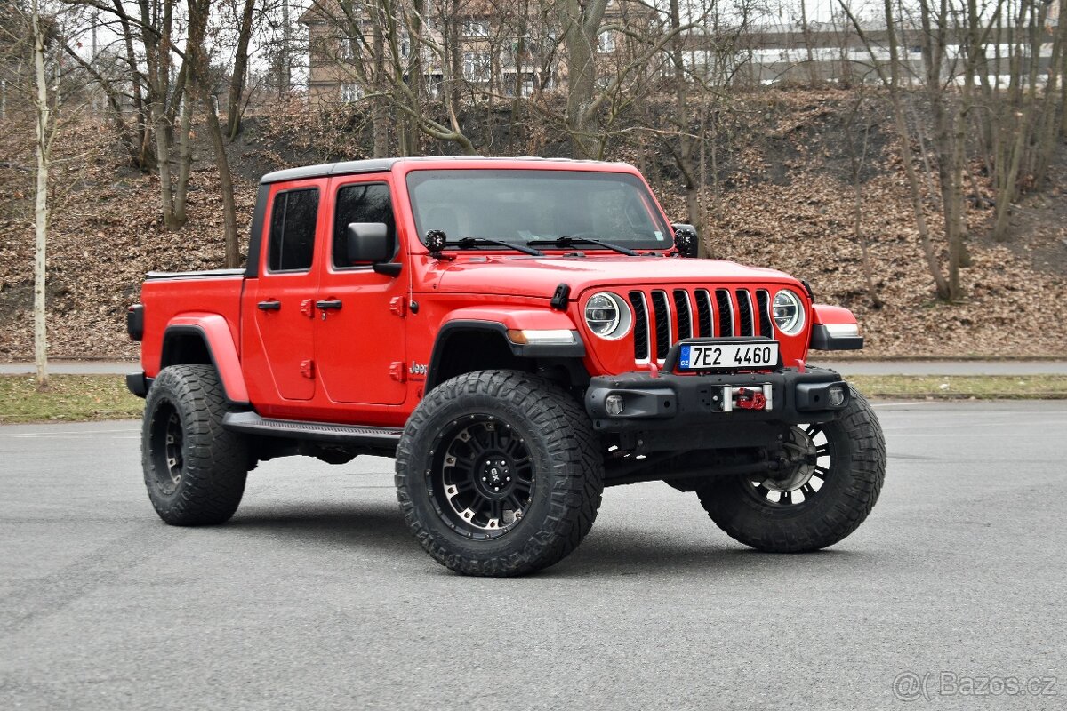 Jeep Gladiator 3.6, rok 2021, nájezd 60 tisíc km, TOP stav