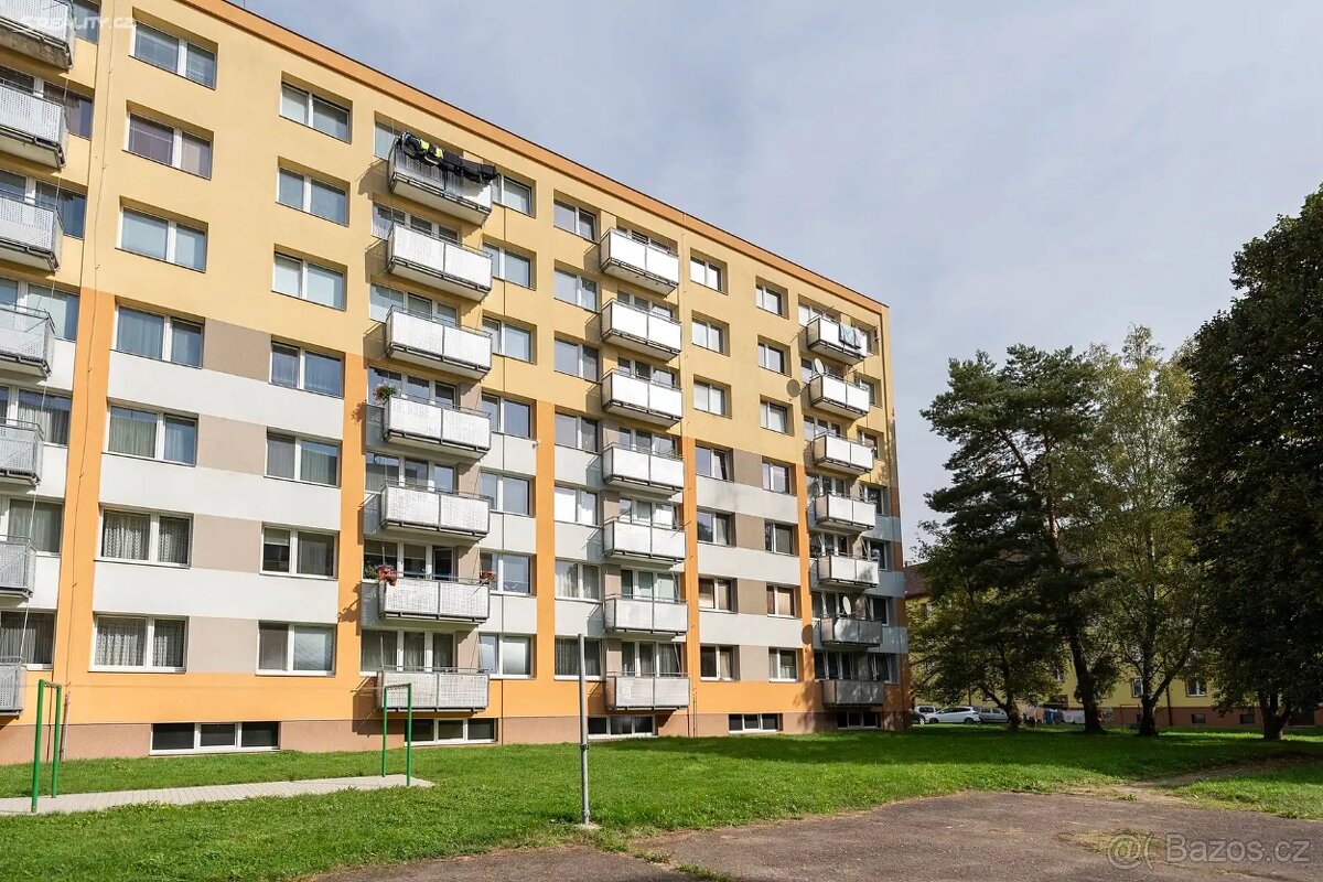 BYT 4+1 72M2 DVŮR KRÁLOVÉ NAD LABEM