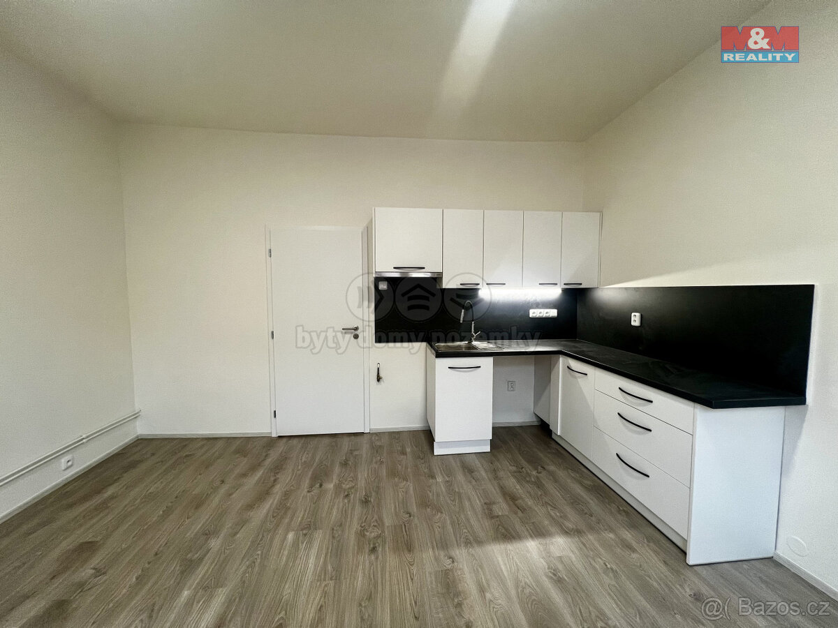 Pronájem bytu 2+1, 61 m², Ostrava, ul. 28. října