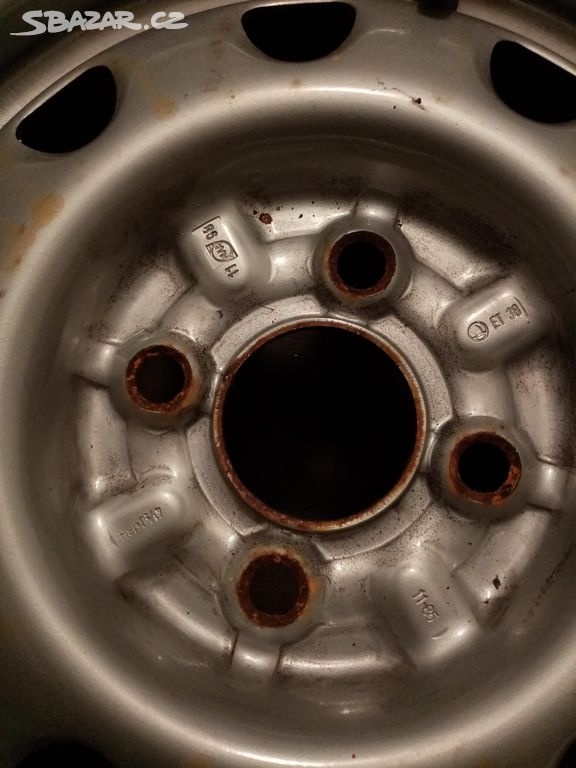 Dojezdové kolo 4x100 R13
