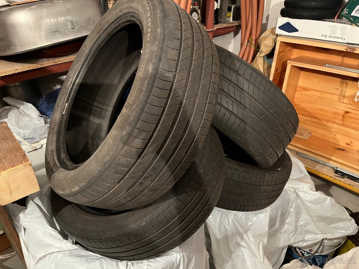 Michelin primacy 4 205 50 r17 93h letní