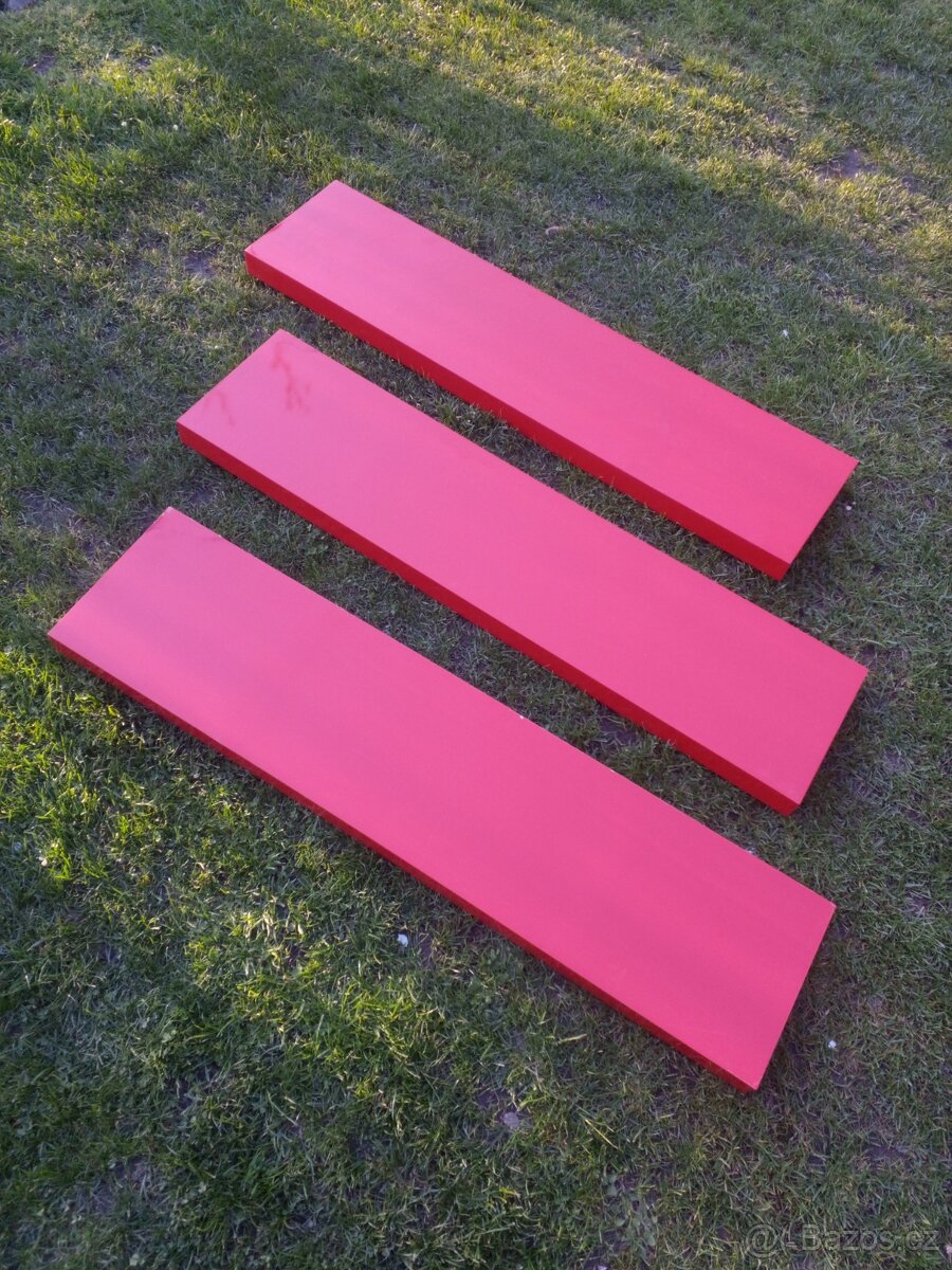 3 ks police IKEA šířka 110 cm