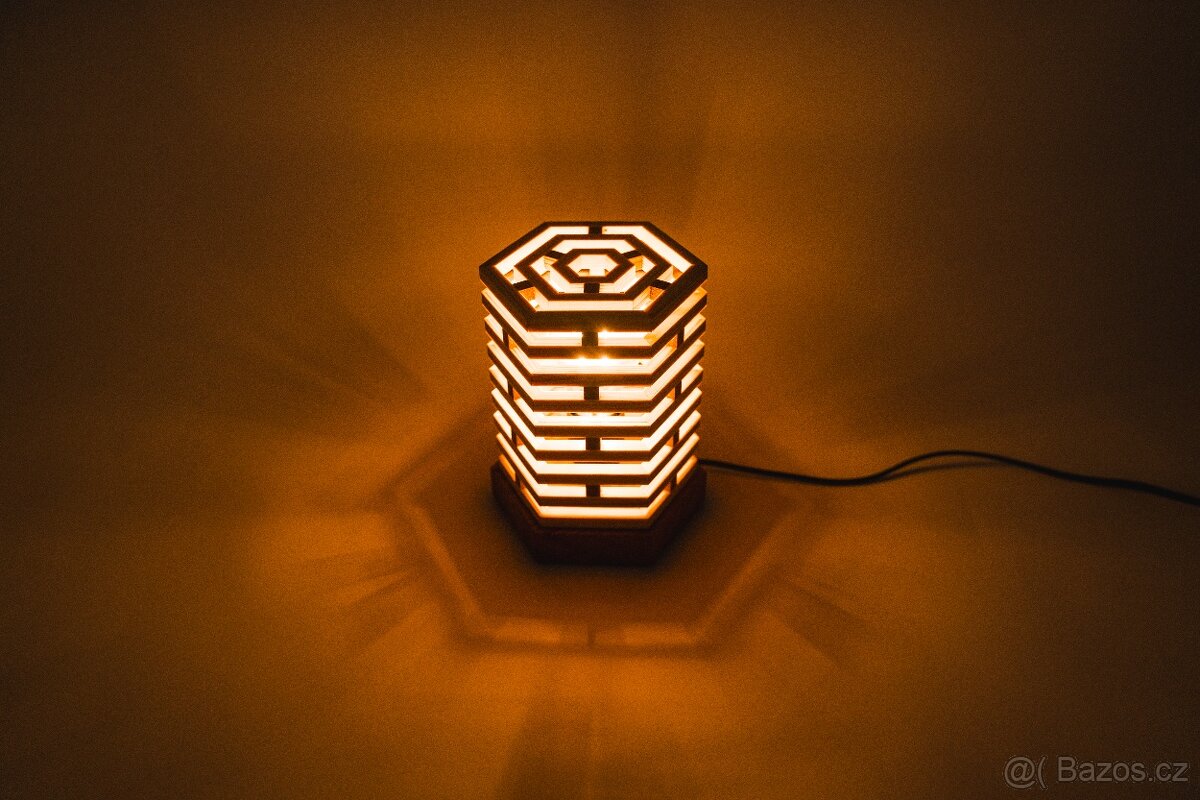 Stolní lampa - Space root