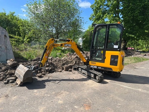 JCB 19C-1