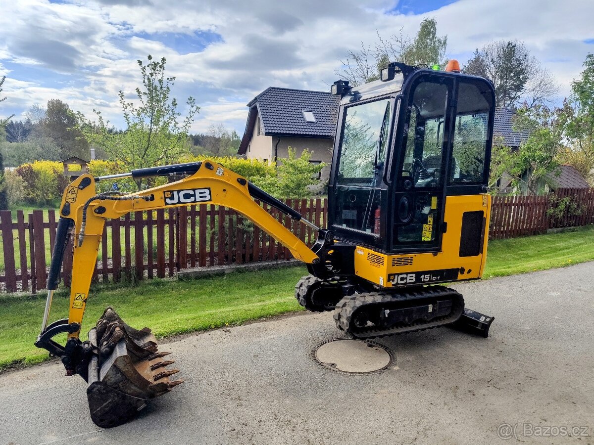 Minibagr JCB 15C-1, rok 2019, 800 mth, 3x lžíce TOP