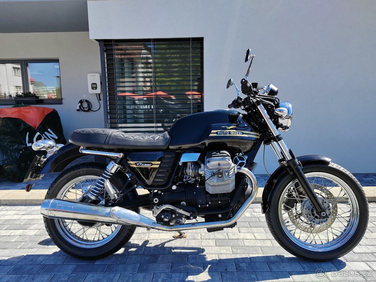 Moto Guzzi V7-AKČNÍ CENA